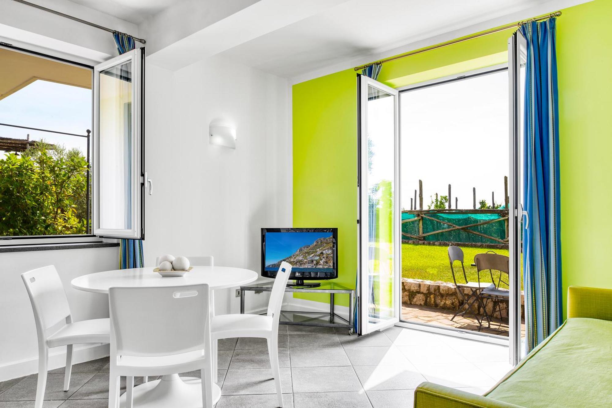 Le Capannelle Aparthotel Sant'Agata sui due Golfi Bagian luar foto